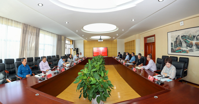 B11I9963-Pano.jpg B11I9963-Pano.jpg