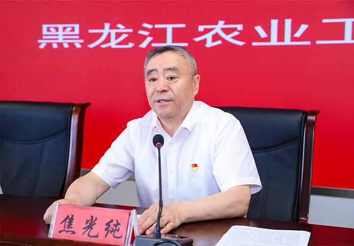 焦光純?cè)洪L(zhǎng)致辭.jpg 焦光純?cè)洪L(zhǎng)致辭.jpg