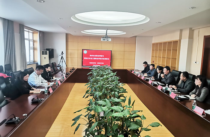 合影1.jpg 合影1.jpg