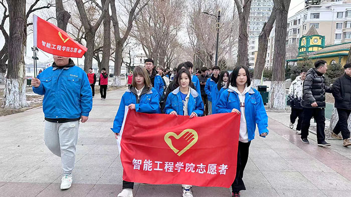 徒步2.jpg 徒步2.jpg