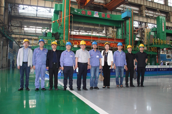 2東陽書記帶隊赴哈爾濱電機廠有限責任公司調(diào)研_副本.jpg 2東陽書記帶隊赴哈爾濱電機廠有限責任公司調(diào)研_副本.jpg