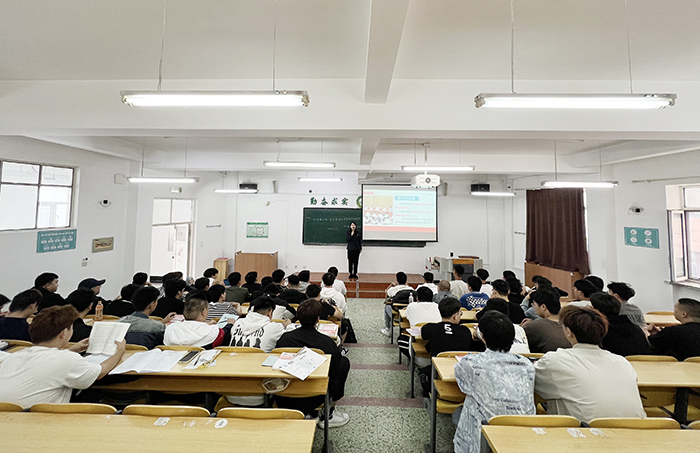 權宏.jpg 權宏.jpg
