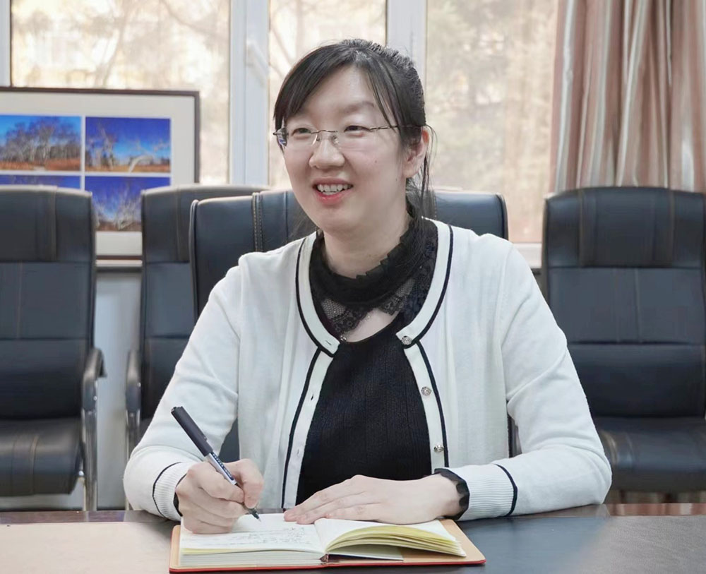 7劉歡老師發(fā)言.jpg 7劉歡老師發(fā)言.jpg