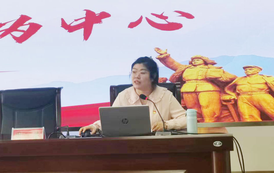 主講人.jpg 主講人.jpg