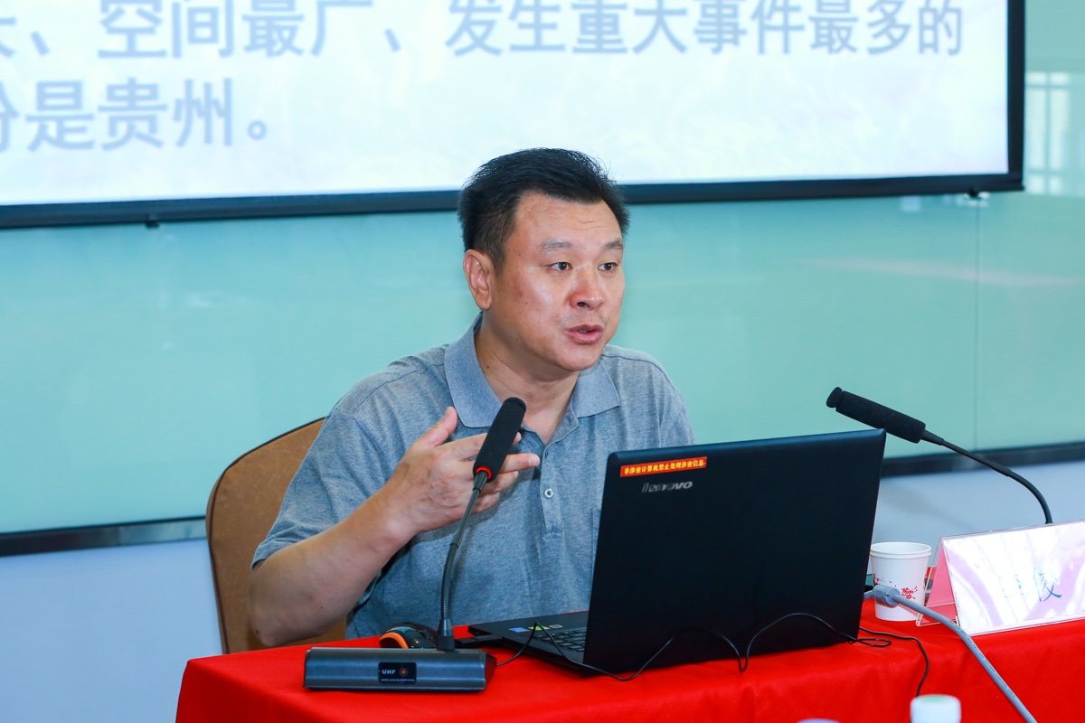 BL1A9553.jpg BL1A9553.jpg