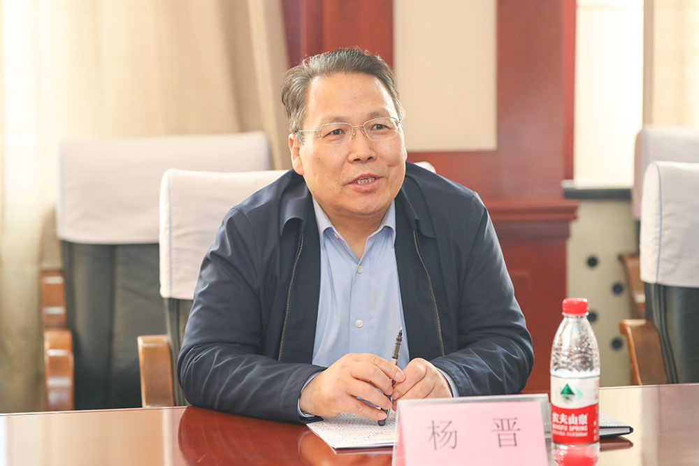 3山東省壽光蔬菜控股集團副總經理楊晉講話 拷貝.jpg 3山東省壽光蔬菜控股集團副總經理楊晉講話 拷貝.jpg