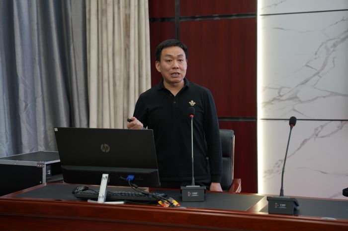 2.趙冰海老師開展產(chǎn)業(yè)發(fā)展帶頭人培訓.jpg 2.趙冰海老師開展產(chǎn)業(yè)發(fā)展帶頭人培訓.jpg